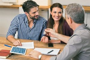 couple reconsidering and clarifying divorce