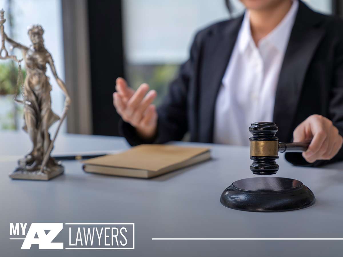 Lawyer discussing Social Security Income in bankruptcy with gavel and justice statue